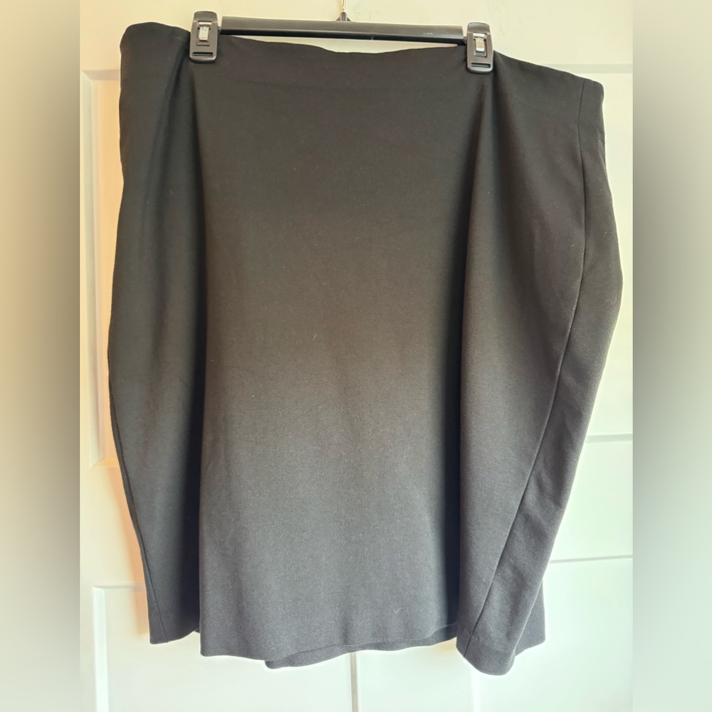 Vince Camuto Classic Black Pencil Skirt